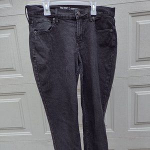 A pair of "Old Navy" Black "Curvy Profile" Jeans